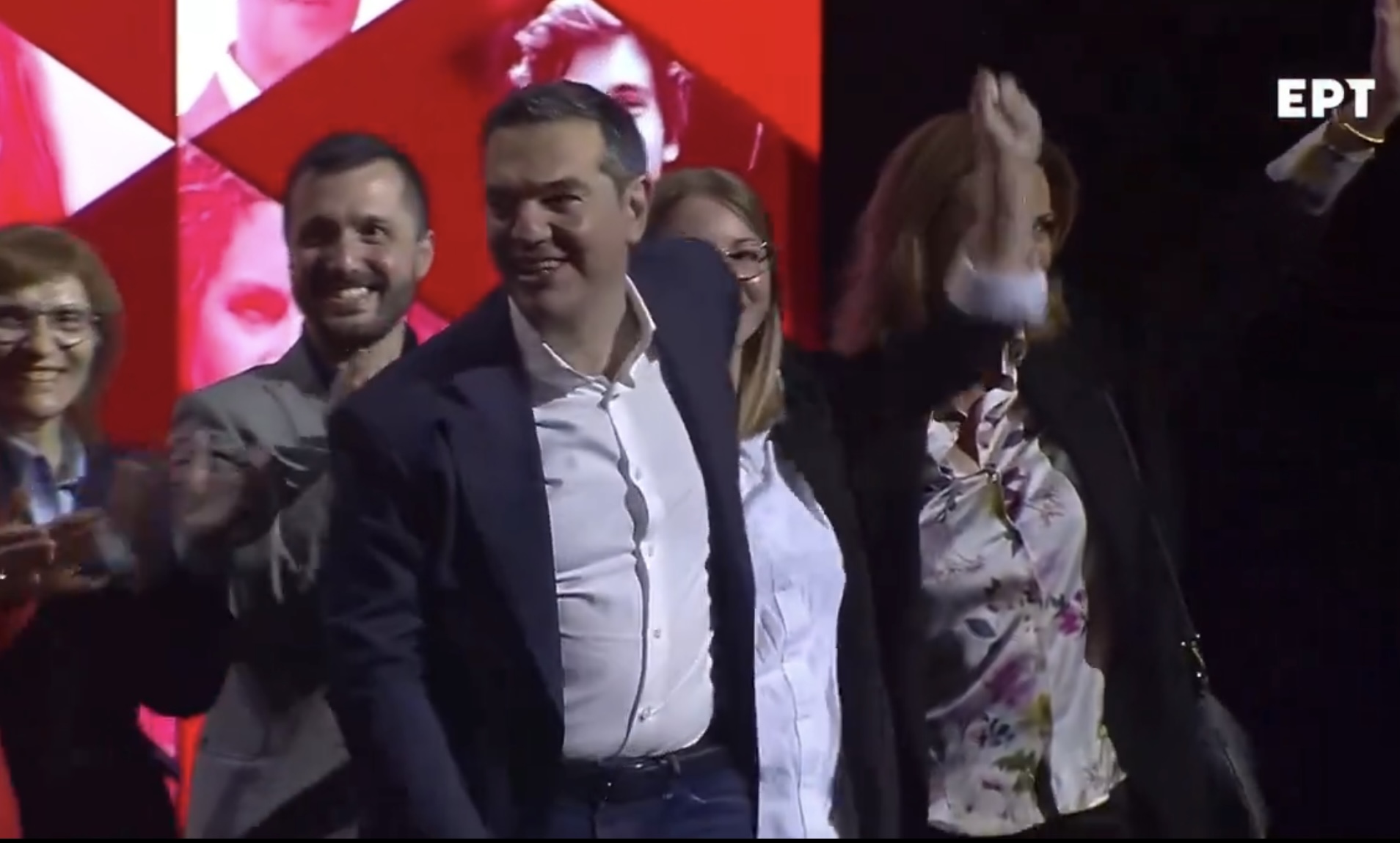 Αποθεώθηκε ο Αλέξης Τσιπρας στην παρουσίαση του ευρωψηφοδελτίου του ΣΥΡΙΖΑ